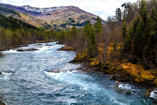 rio de gran caudal para hacer rafting